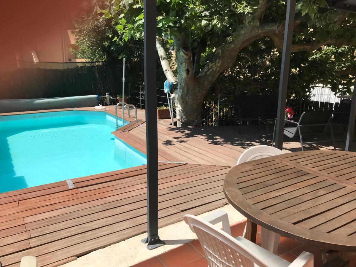 Chambre Climatisee Avec Sdb Privee Dans Une Villa Avec Piscine Ouverte D'Avril A Mi Octobre Марсель Экстерьер фото